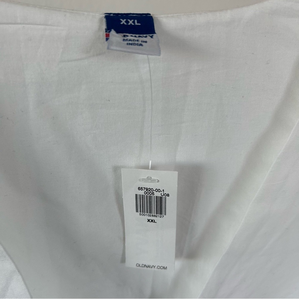 Old Navy V-Neck Eyelet Mini Dress in White Lilies - Picture 4 of 7